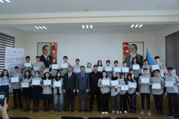 "Debat klublarının yaradılması ilə təhsilalanların ünsiyyət bacarıqlarının inkişaf etdirilməsi" layihəsinin bağlanış mərasimi keçirilib