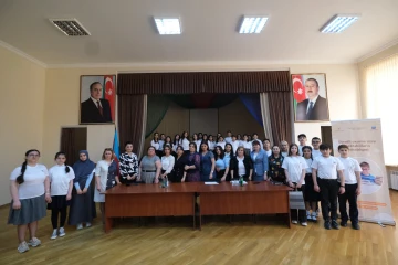 Sürətli oxuma üzrə məktəblilərin müsabiqəsi layihəsinin bağlanış mərasimi keçirilib