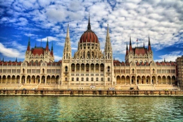 CALL FOR APPLICATIONS for researchers and graduates in international relations