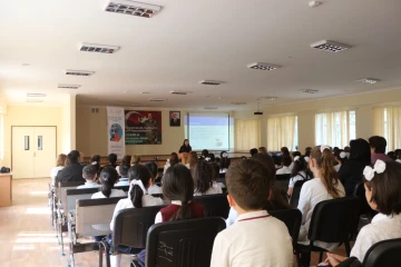 “Ekspress müayinə robotları şagirdlərin sağlamlığının keşiyində” layihəsinin açılış mərasimi keçirilib
