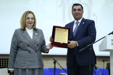 Bakı Ali Neft Məktəbində Mədəniyyət və İncəsənət Universitetinin 100 illik yubileyi qeyd olunub