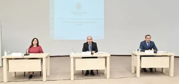 Təhsil Nazirliyinin brifinqi keçirilib