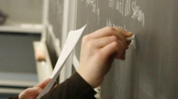 Müəllimlərin işə qəbulu müsabiqəsinin test imtahanında keçid balı toplamış namizəd 8 vakant yer seçə bilər