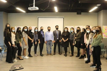 "Məktəb mentorları" layihəsinin Bakı müəllimləri ilə təlimləri sona çatdı
