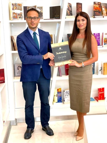Millət vəkili Ramil Həsən Bakı Gənclər Mərkəzində qonaq olub
