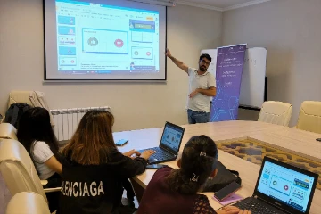 Distant təhsilin təşkilində əlavə texnoloji alətlərin tətbiqi ilə bağlı layihənin təlimləri yekunlaşıb