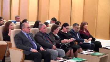 “Oxuyaq, öyrənək, öyrədək” layihəsinin daha bir tədbiri AMEA-da keçirilib